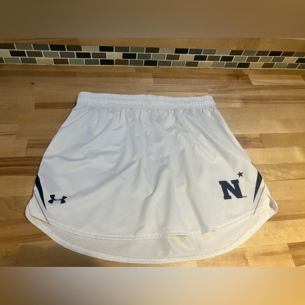 Under Armour, Navy skirt, size large, excellent condition